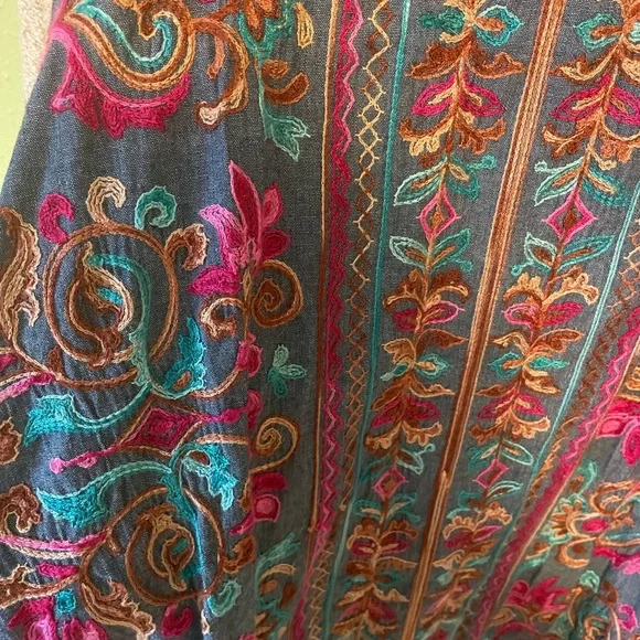 Umgee Multicolor Embroidered Blouse - Picture 3 of 6